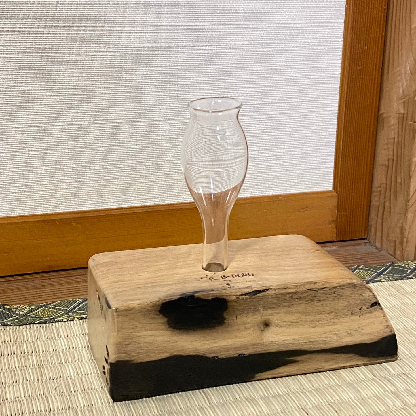 黒柿の花びいどろ"03"|和室に置いた様子